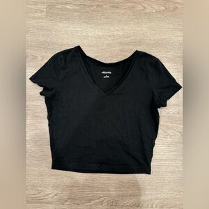 Wild Fable Black Cropped Tee - Medium